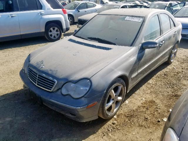 WDBRF64JX4F497653 - 2004 MERCEDES-BENZ C 320 BLUE photo 2