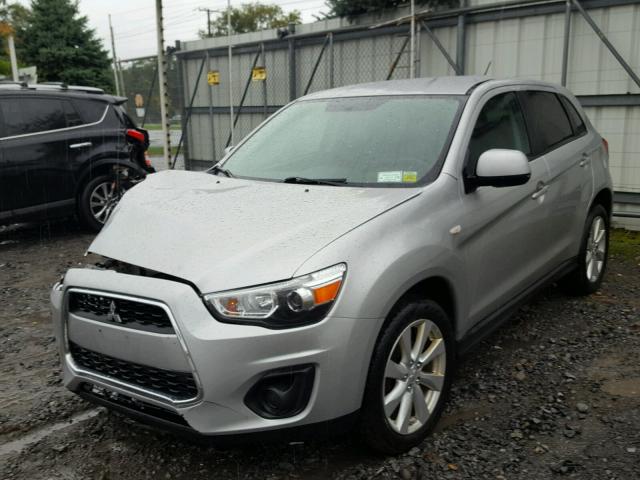 4A4AR3AU8FE008171 - 2015 MITSUBISHI OUTLANDER SILVER photo 2