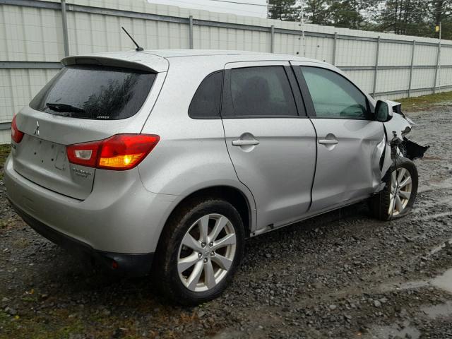 4A4AR3AU8FE008171 - 2015 MITSUBISHI OUTLANDER SILVER photo 4