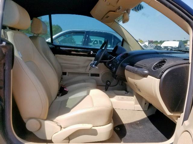 3VWRF31YX7M410725 - 2007 VOLKSWAGEN NEW BEETLE შავი ფოტო 5