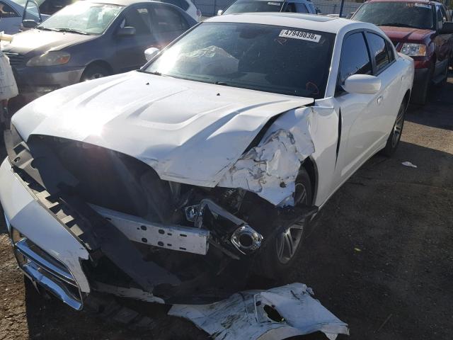 2C3CDXHG5CH187204 - 2012 DODGE CHARGER SX WHITE photo 2