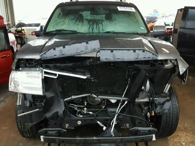 5LMJJ2J5XEEL07637 - 2014 LINCOLN NAVIGATOR ნაცრისფერი ფოტო 9