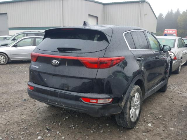 KNDPMCAC8J7438559 - 2018 KIA SPORTAGE L BLACK photo 4