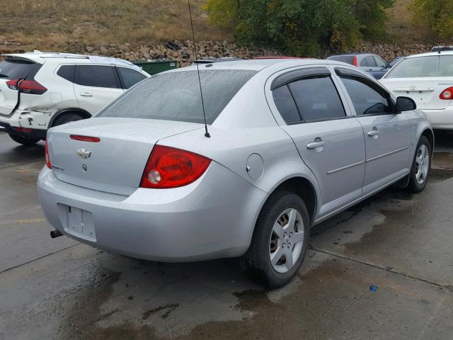 1G1AL58F587219436 - 2008 CHEVROLET COBALT LT SILVER photo 4