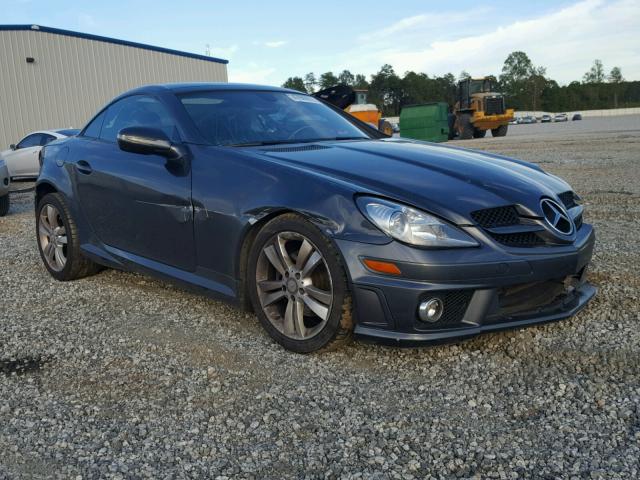 WDBWK5EAXBF241405 - 2011 MERCEDES-BENZ SLK 300 CHARCOAL photo 1