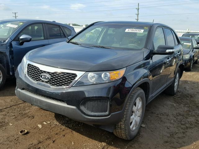 5XYKT3A15DG371034 - 2013 KIA SORENTO LX BLACK photo 2