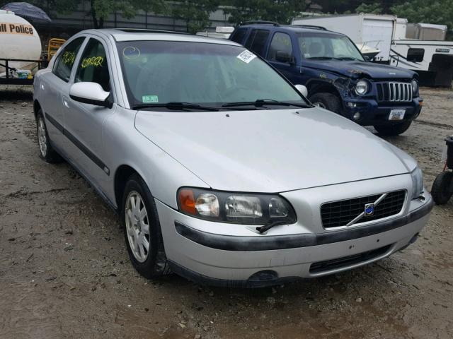 YV1RS61R122187719 - 2002 VOLVO S60 SILVER photo 1