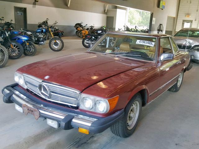 WDBBA45A8CB015870 - 1982 MERCEDES-BENZ 380 SL MAROON photo 2