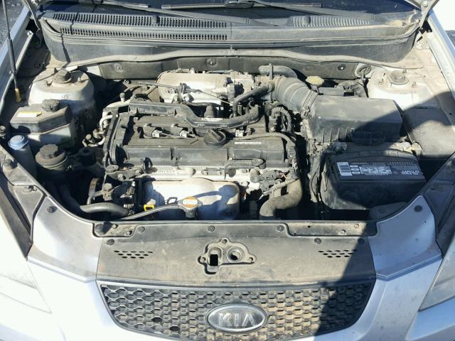 KNADE123776288054 - 2007 KIA RIO BASE SILVER photo 7