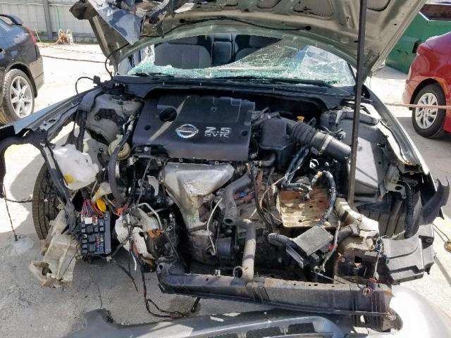 1N4AL11D83C169582 - 2003 NISSAN ALTIMA BAS SILVER photo 7