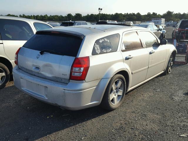 2D4FV48V65H153233 - 2005 DODGE MAGNUM SXT GRAY photo 4