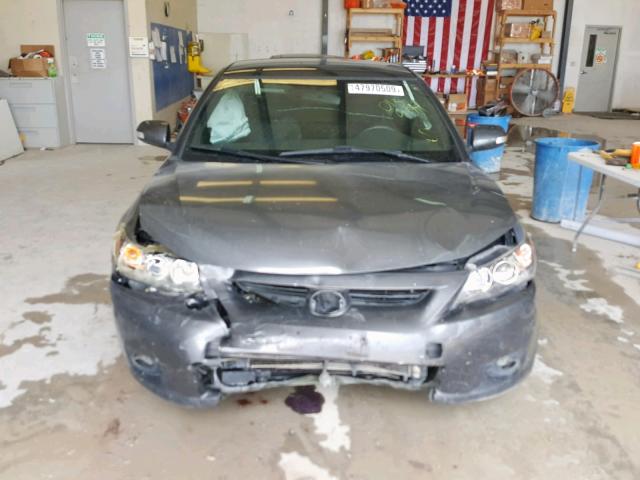 JTKJF5C74B3013904 - 2011 TOYOTA SCION TC 石墨色 照片 9