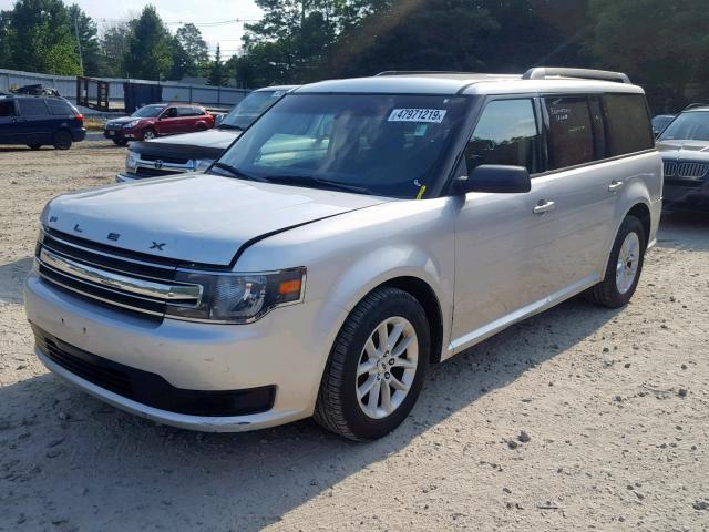 2FMGK5B87DBD06296 - 2013 FORD FLEX SE SILVER photo 2