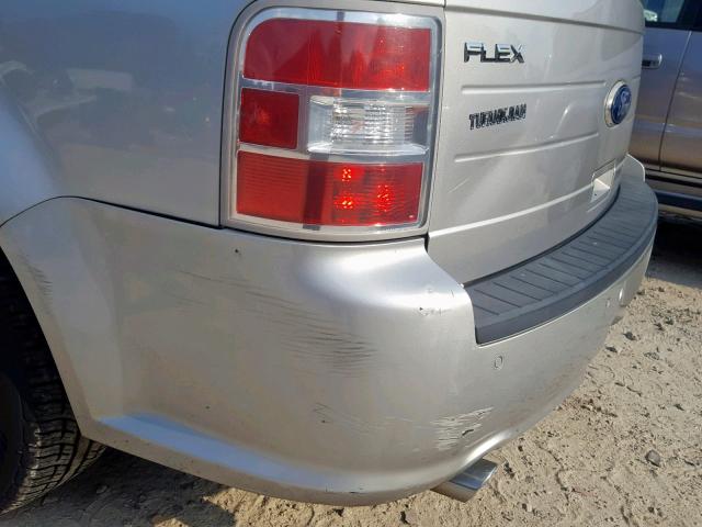 2FMGK5B87DBD06296 - 2013 FORD FLEX SE SILVER photo 9