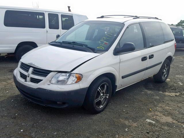 1D4GP25R05B131800 - 2005 DODGE CARAVAN SE WHITE photo 2