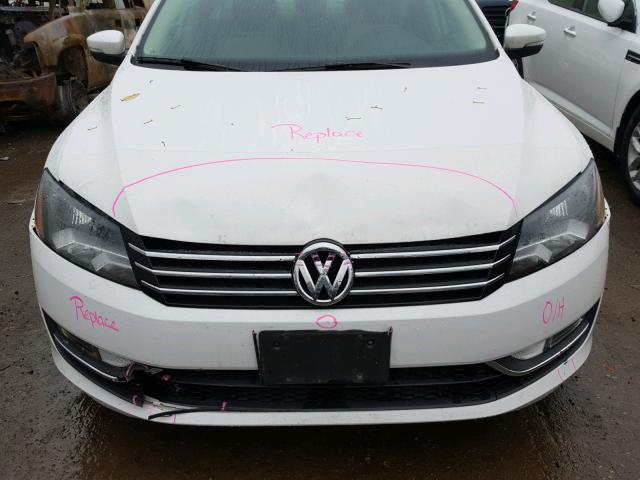 1VWBS7A32FC065795 - 2015 VOLKSWAGEN PASSAT SE WHITE photo 9