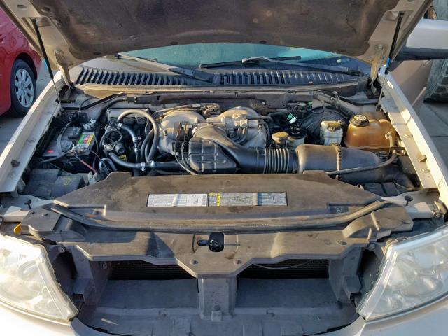 5LMFU28R33LJ07455 - 2003 LINCOLN NAVIGATOR SILVER photo 7