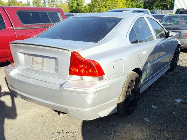 YV1RS547752462731 - 2005 VOLVO S60 T5 SILVER photo 4