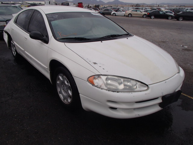 2B3HD46R32H282204 - 2002 DODGE INTREPID S 白色 照片 1