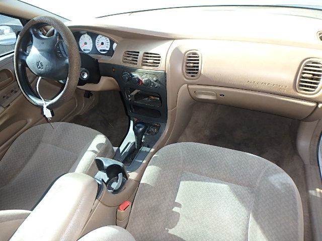 2B3HD46R32H282204 - 2002 DODGE INTREPID S 白色 照片 9