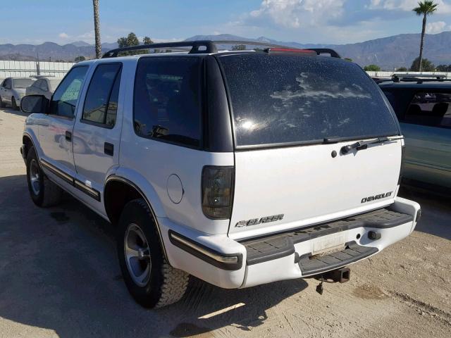 1GNCS13W0XK136759 - 1999 CHEVROLET BLAZER WHITE photo 3