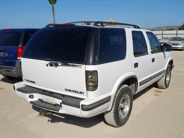 1GNCS13W0XK136759 - 1999 CHEVROLET BLAZER WHITE photo 4