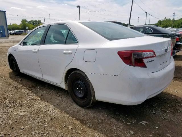 4T1BD1FK4DU066248 - 2013 TOYOTA CAMRY HYBR WHITE photo 3