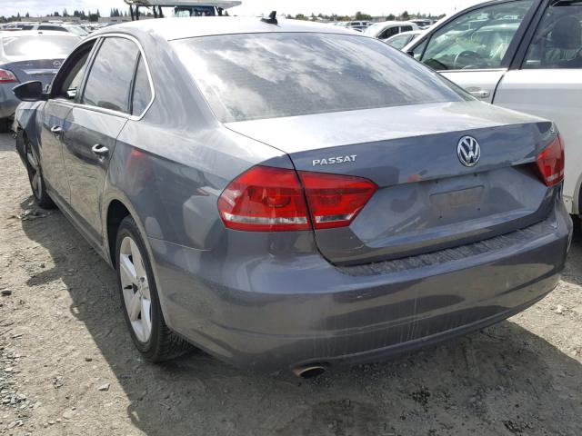 1VWBH7A38CC016899 - 2012 VOLKSWAGEN PASSAT SE GRAY photo 3