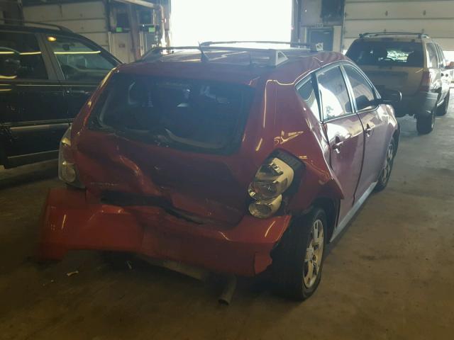 5Y2SM6E01AZ416323 - 2010 PONTIAC VIBE RED photo 4