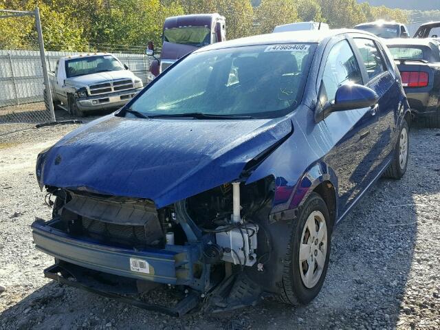 1G1JA6SH3E4138163 - 2014 CHEVROLET SONIC LS BLUE photo 2