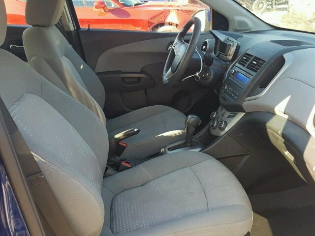 1G1JA6SH3E4138163 - 2014 CHEVROLET SONIC LS BLUE photo 5