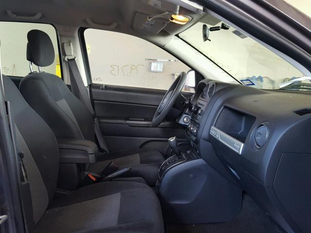 1C4NJCBAXFD138169 - 2015 JEEP COMPASS SP GRAY photo 5