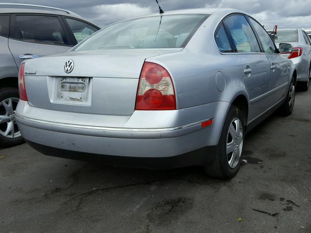 WVWPD63BX2P444225 - 2002 VOLKSWAGEN PASSAT GLS SILVER photo 4