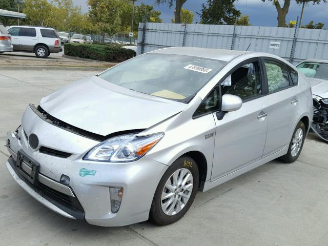 JTDKN3DP1E3058689 - 2014 TOYOTA PRIUS PLUG SILVER photo 2