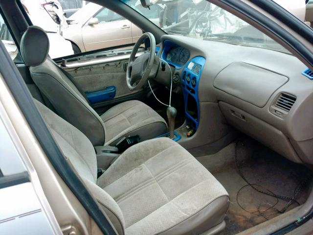 1Y1SK5263TZ021597 - 1996 GEO PRIZM BASE SILVER photo 5