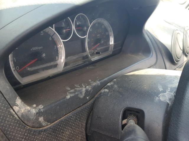 KL1TD6DE6BB135606 - 2011 CHEVROLET AVEO LS SILVER photo 8