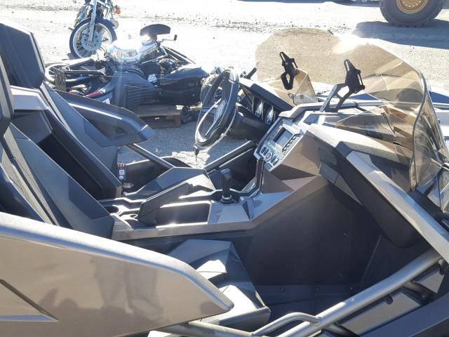 57XAASFA9G5107744 - 2016 POLARIS SLINGSHOT CHARCOAL photo 5