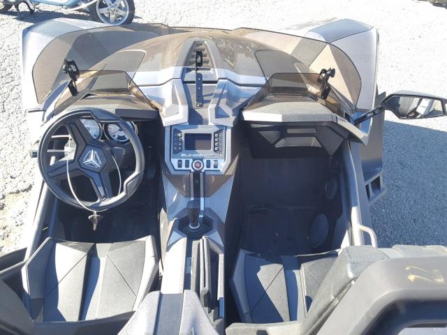 57XAASFA9G5107744 - 2016 POLARIS SLINGSHOT CHARCOAL photo 6