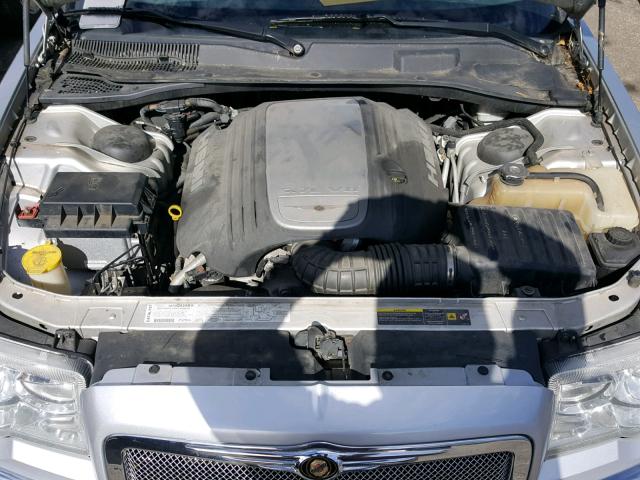 2C3AA63H35H537877 - 2005 CHRYSLER 300C SILVER photo 7