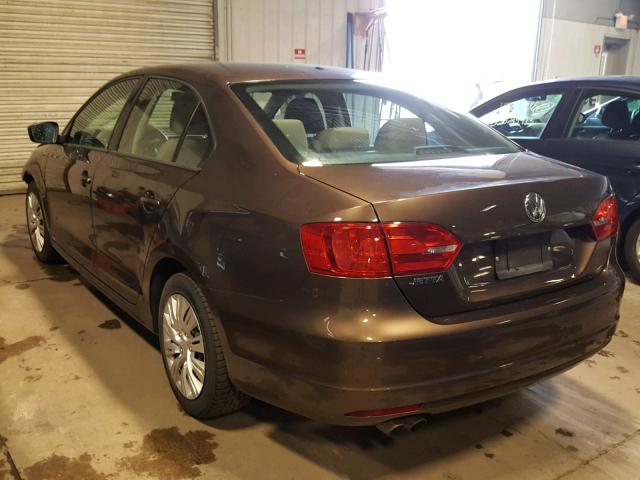 3VW2K7AJ6CM345602 - 2012 VOLKSWAGEN JETTA BASE Շագանակագույն լուսանկար 3