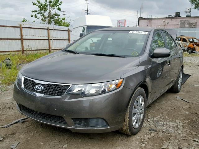 KNAFU4A29B5415133 - 2011 KIA FORTE EX GRAY photo 2