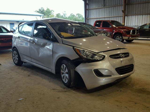 KMHCT5AE2GU261298 - 2016 HYUNDAI ACCENT SE SILVER photo 1