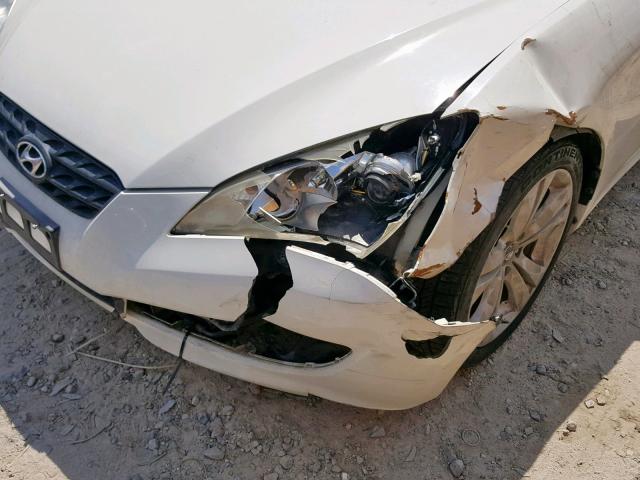 KMHHT6KD2BU045350 - 2011 HYUNDAI GENESIS CO WHITE photo 9