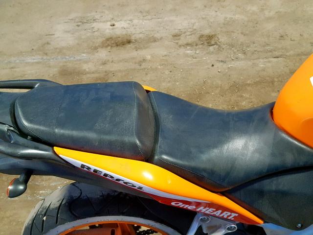 MLHMC4105D5303571 - 2013 HONDA CBR250 R ORANGE photo 6