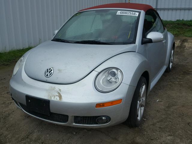 3VWSF21YX9M409914 - 2009 VOLKSWAGEN NEW BEETLE Gümüş foto 2