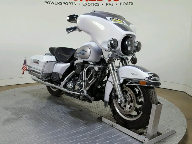 1HD1FF4148Y659123 - 2008 HARLEY-DAVIDSON FLHT CLASS WHITE photo 2