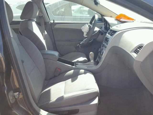 1G1ZB5EB8AF269248 - 2010 CHEVROLET MALIBU LS 石墨色 照片 5