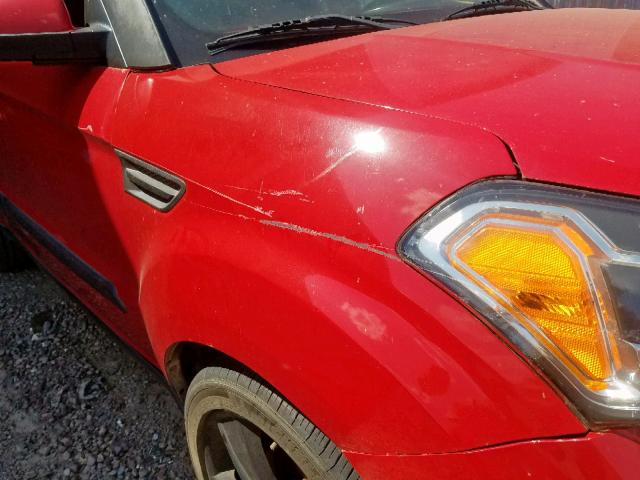 KNDJT2A21B7296244 - 2011 KIA SOUL + RED photo 9