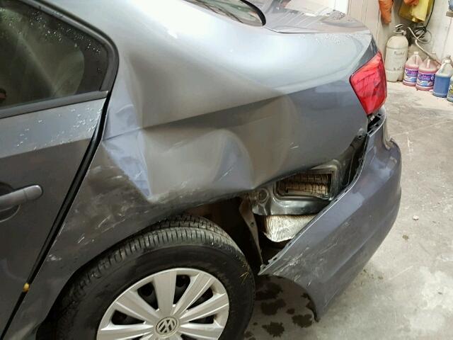 3VW2K7AJXEM427562 - 2014 VOLKSWAGEN JETTA BASE Մոխրագույն լուսանկար 9