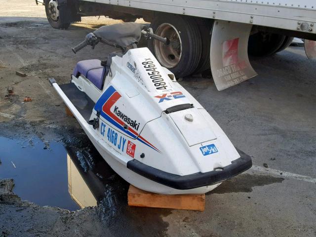 KAW84936F989 - 1989 KAWASAKI JS650 A3 6 WHITE photo 1